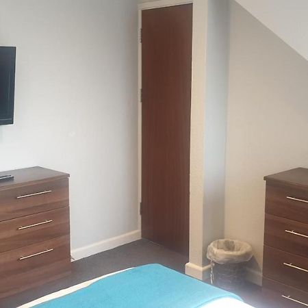 Lockinbar Holiday Apartments Тенбі Екстер'єр фото